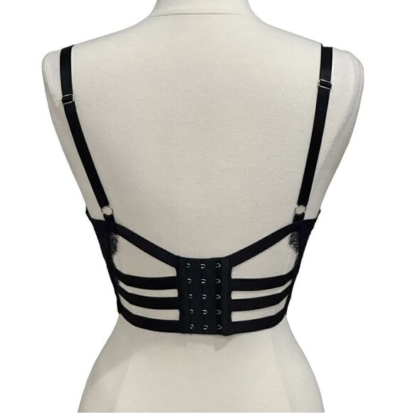 Victoria’s Secret Lightly Lined  Rhinestone Lace Balconette Bra in the Size 34DD - Picture 2 of 8